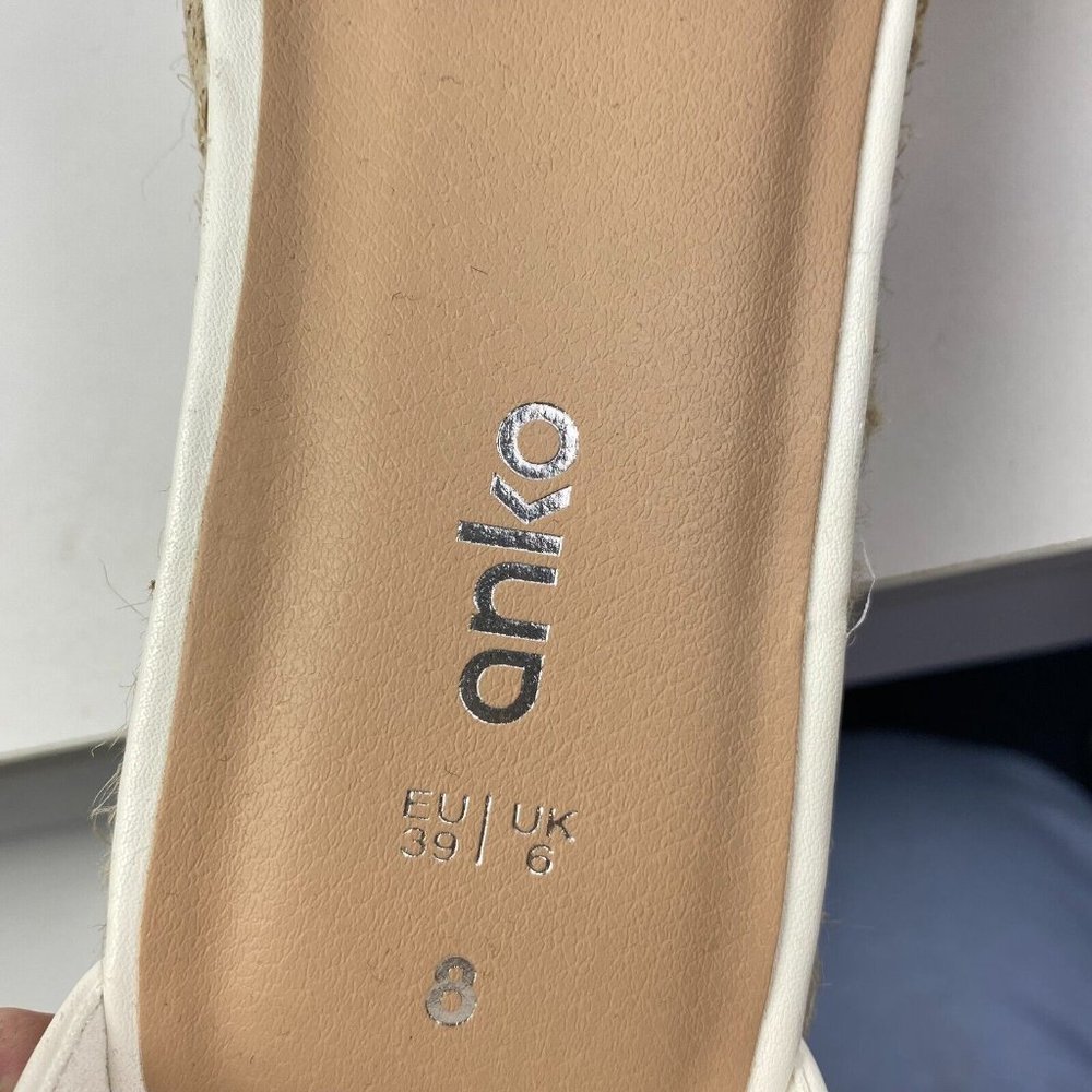 BNWOT Anko Wedges Size 8 White Braided 7cm high Strappy - Picture 5 of 10